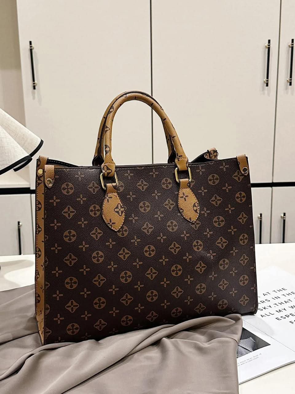 Ladies Stylish Tote Bag d-23